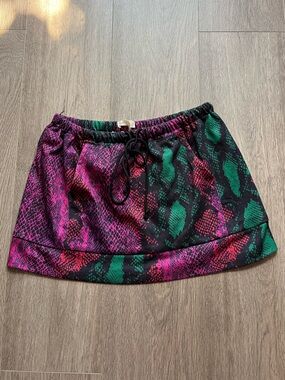 Hot & Delicious Pink and Green Patterned skirt size medium